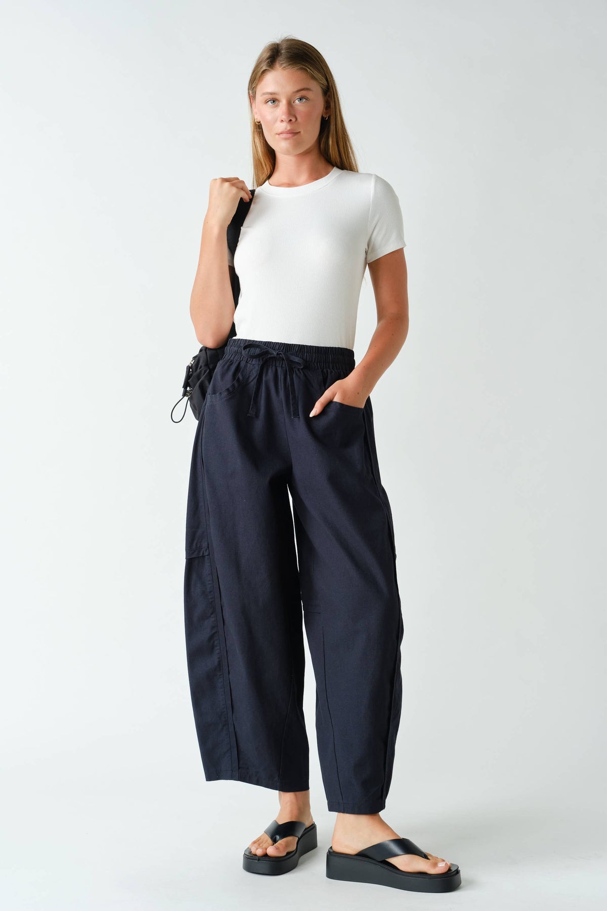 Cotton Barrel-Leg Utility Pants: Black