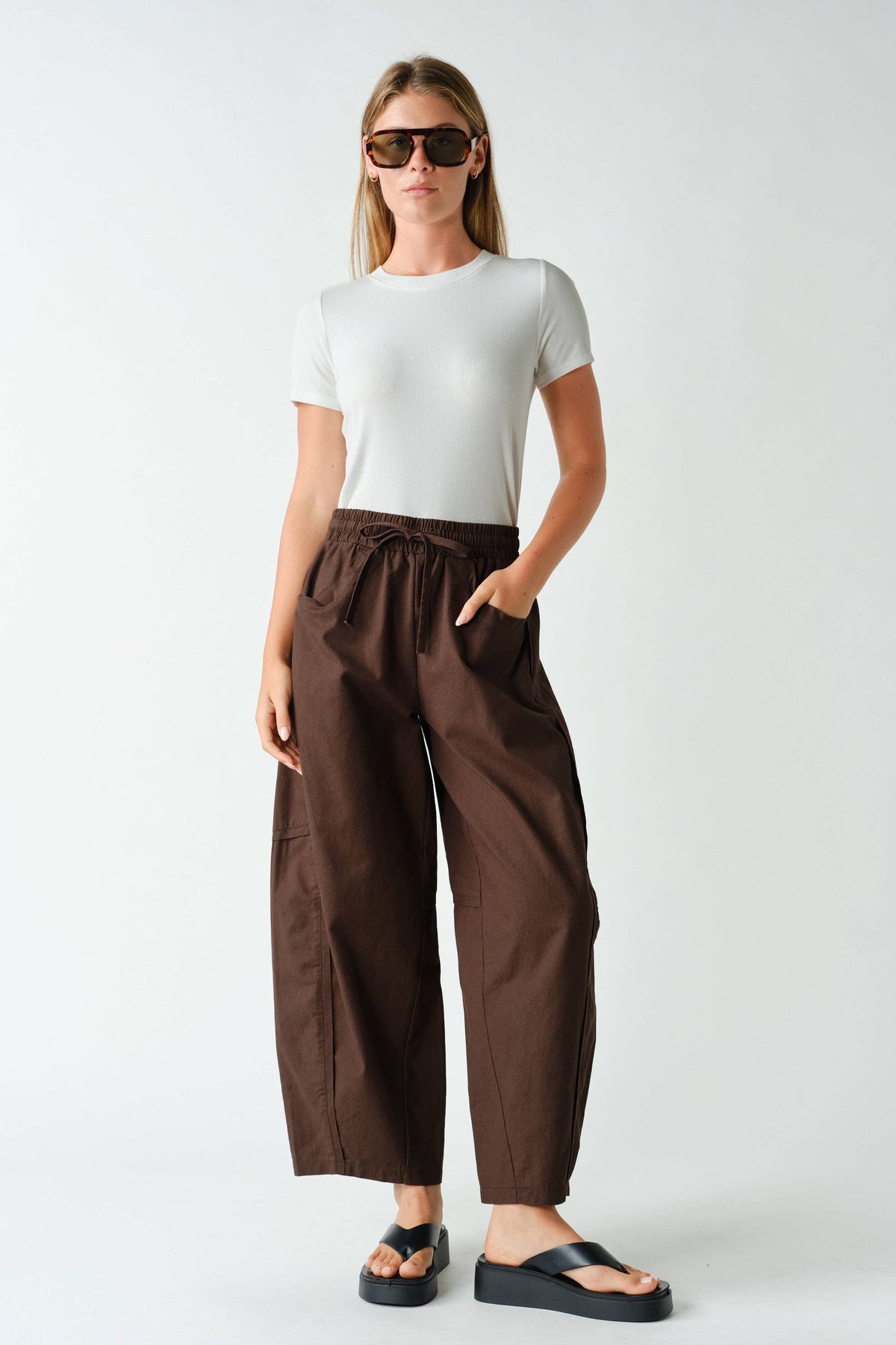 Cotton Barrel-Leg Utility Pants: Black