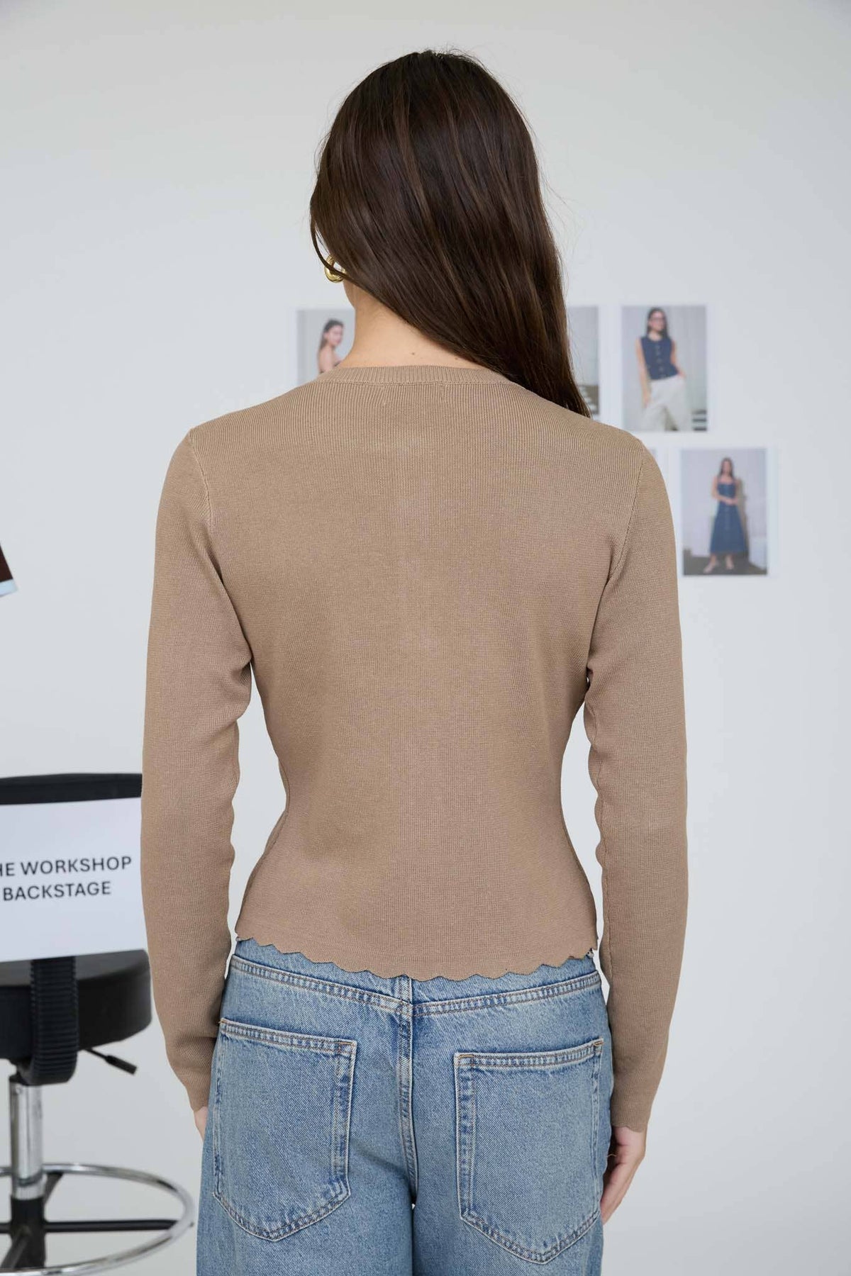 SCALLOPED BUTTON DETAIL LONG SLEEVE KNIT CARDIGAN : BURGUNDY