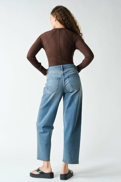 Essential Long-Sleeved Micro-Ribbed Henley Top