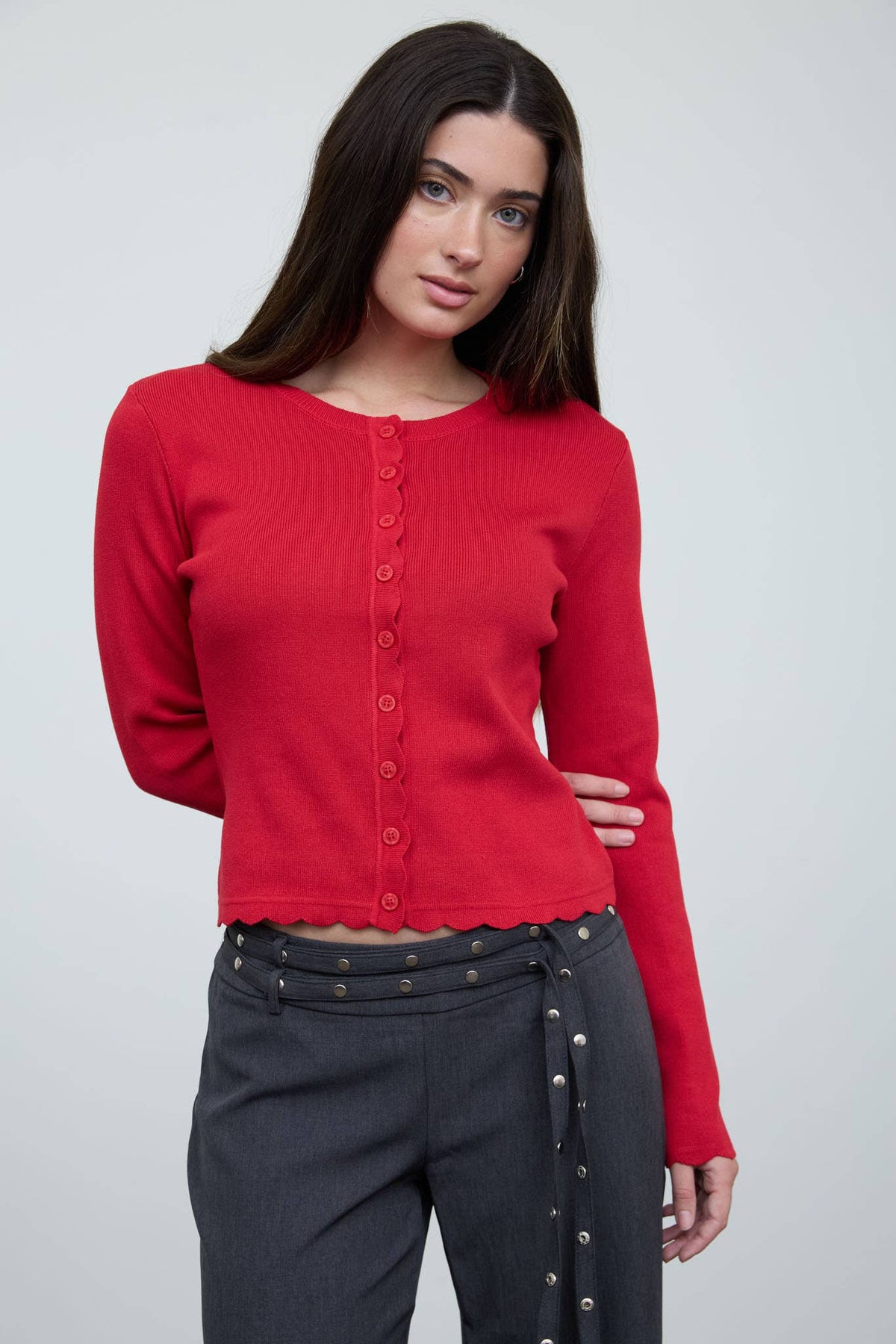 SCALLOPED BUTTON DETAIL LONG SLEEVE KNIT CARDIGAN : BURGUNDY